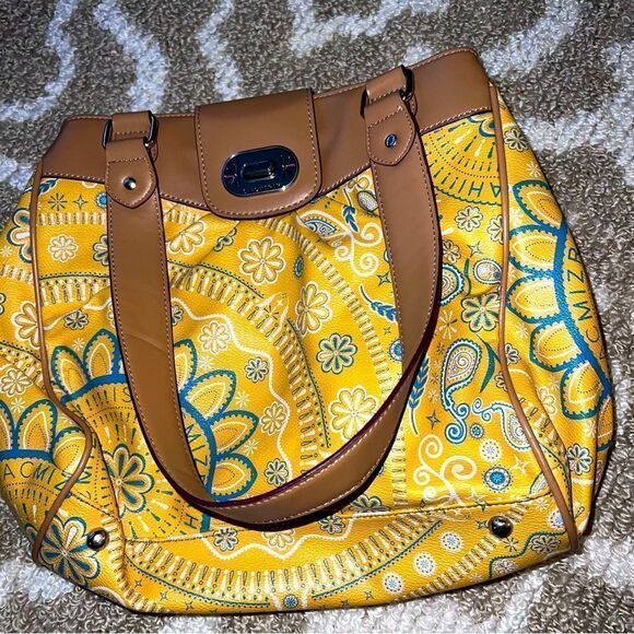 Isaac Mizrah yellow purse - Picture 1 of 7